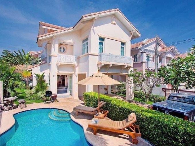 New Modern Design House in Pattaya for Sale and New Modern Design Pool Villa in Pattaya for Sale