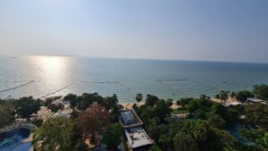 Zire Wongamat Condominium Pattaya 2bedrooms with direct sea view in tower a for sale
