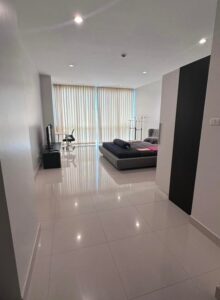 2bedrooms beachfront condominium for sale in Jomtien pattaya