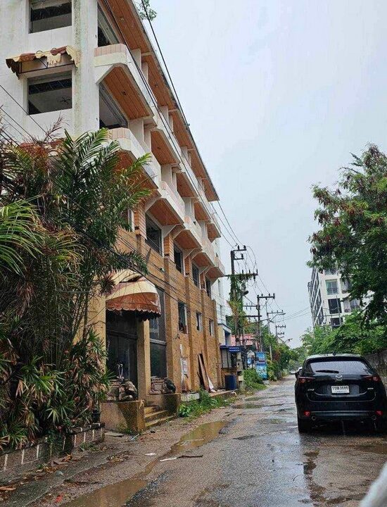 Hotel in Pattaya for sale near Jomtien Beach