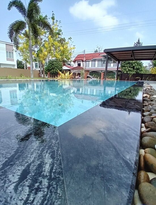 Large Pool Villa in Pattaya for Sale28