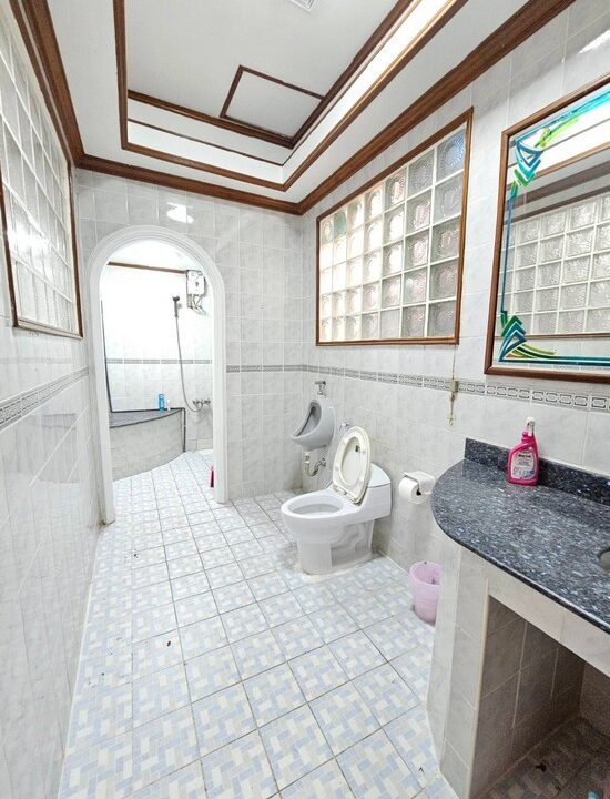 House in Central Pattaya for Sale37