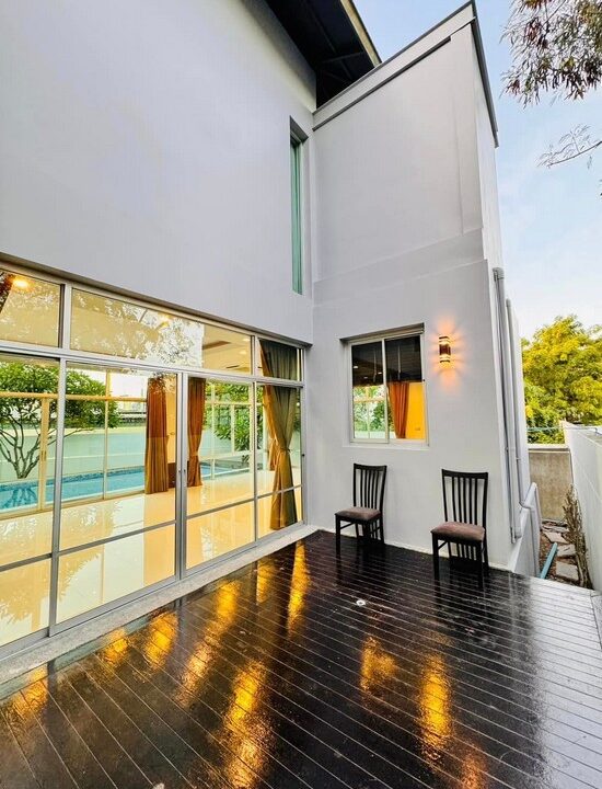 Modern Style Pool Villa for Sale in Pattaya44