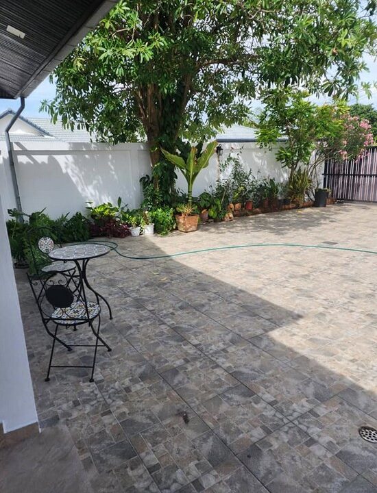 affordable pattaya pool villa close to regent international school for sale7