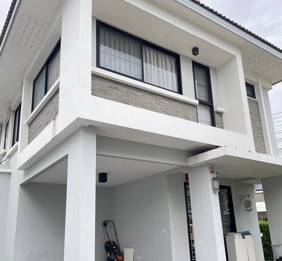 2 Storey Villa in Pattaya for Sale
