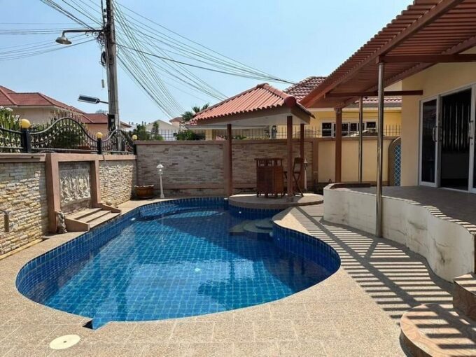 Pool Villa near Jomtien Beach Pattaya for Sale