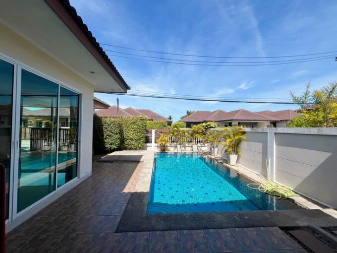 pool villa in huay yai pattaya for sale
