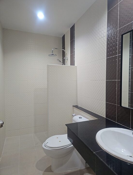 townhome in pattaya for sale11