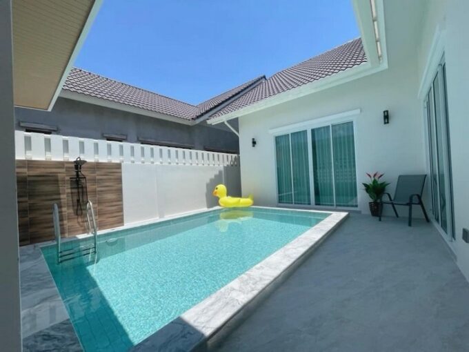 Pool Villa near Lake Mabprachan Pattaya for Sale