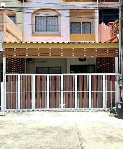 townhouse in pattaya for sale