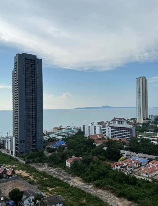 Beachfront Condo for Sale in Jomtien Pattaya14