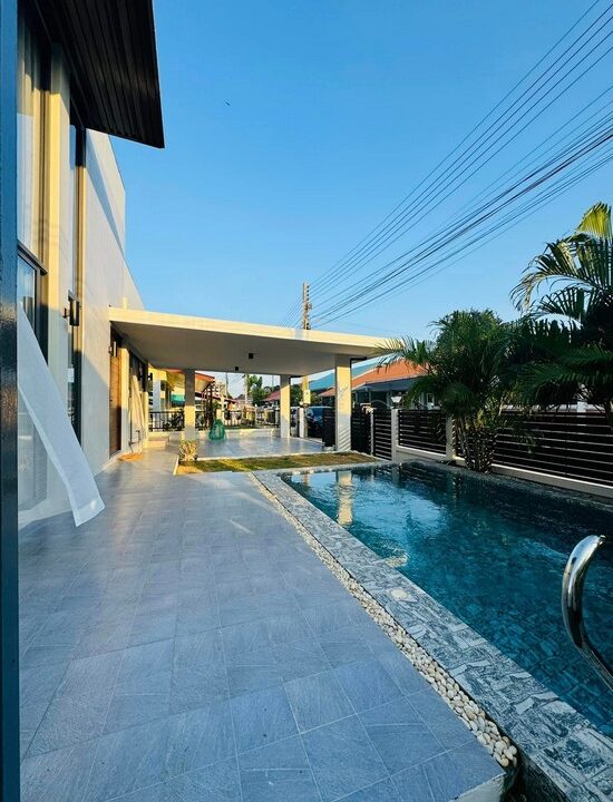 Pool Villa near Pattaya Beach for Sale17