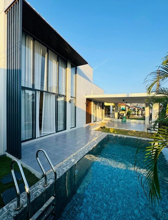 Pool Villa near Pattaya Beach for Sale18