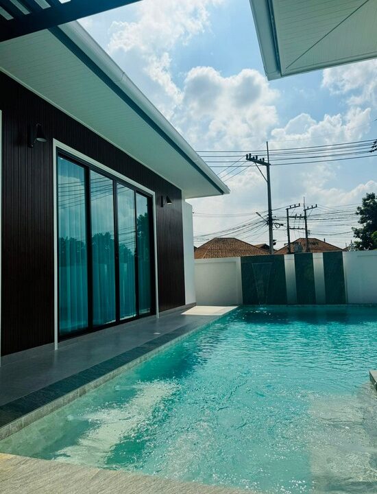 pool villa in Pattaya Soi Noenplubwan for sale27