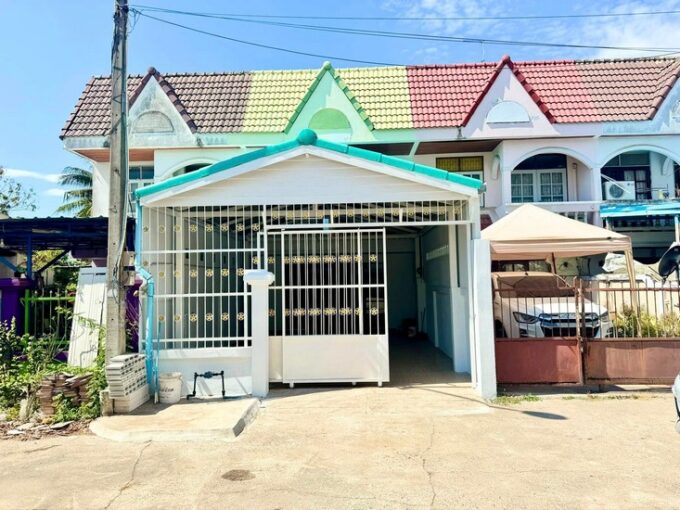 Pattay Beach SideTownhouse, Pattaya Sea side Townhouse, Na Kluea Zone, situated just 300 meters from the shoreline